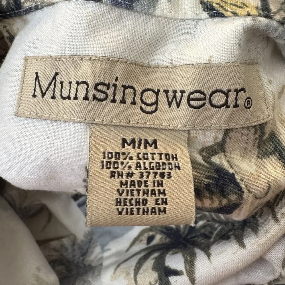 Munsingwear Mens Button Up Shirt Size M Medium 26x21 100% Cotton Short Sleeve - Picture 5 of 6